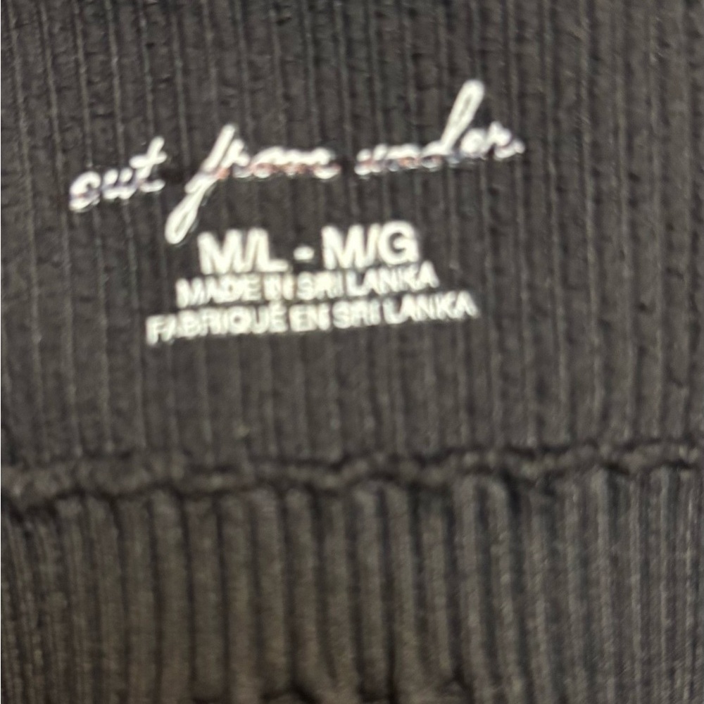 NWOT Urban Outfitters Black Ribbed Crop Tank - Picture 3 of 4